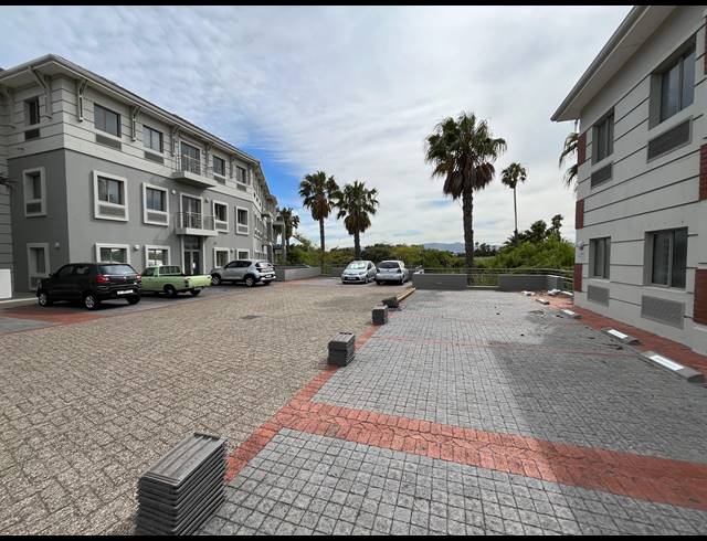 186M² OFFICE TO LET IN CENTURY CITY